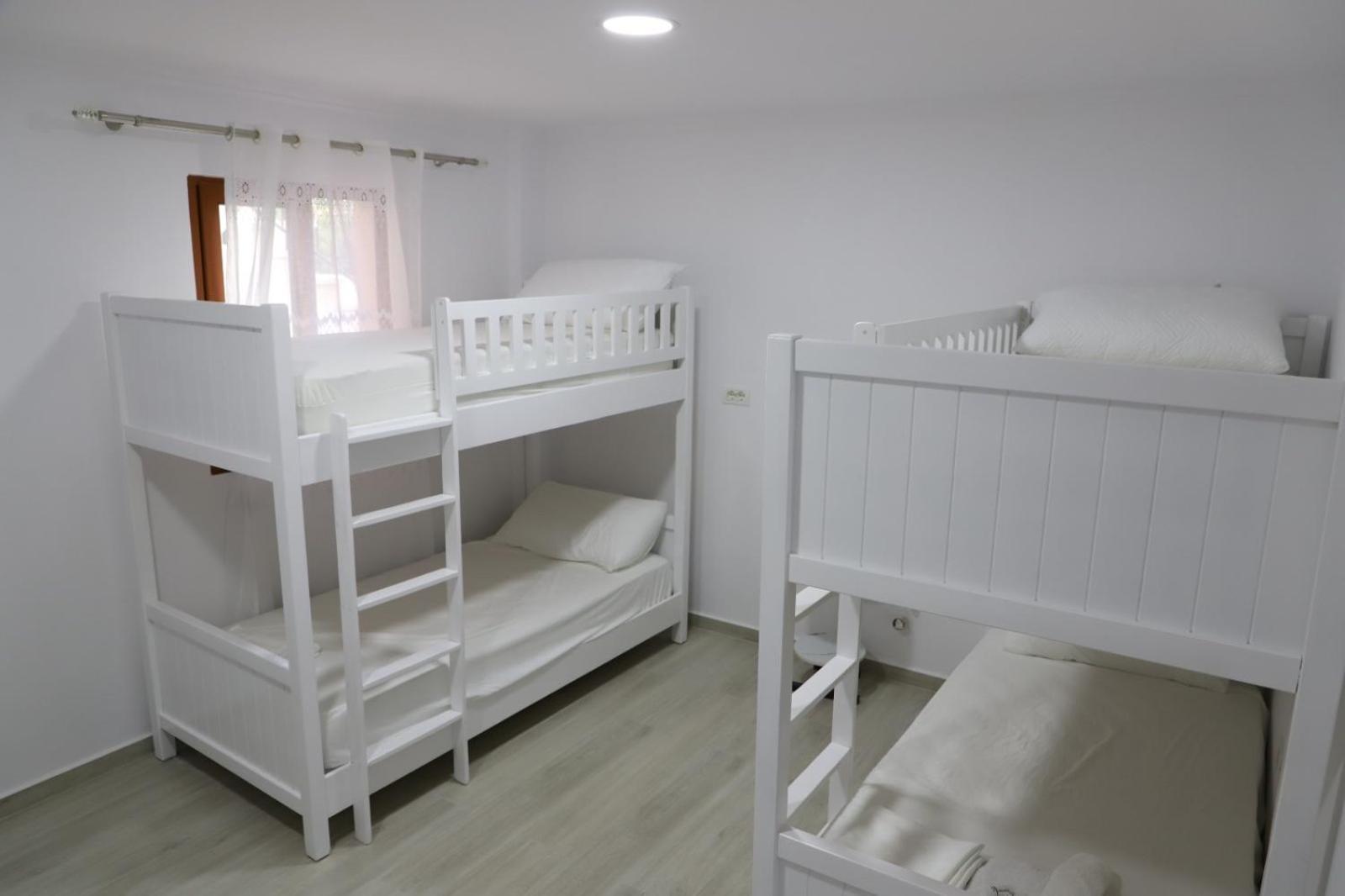 Aral Hostel 培拉特 外观 照片