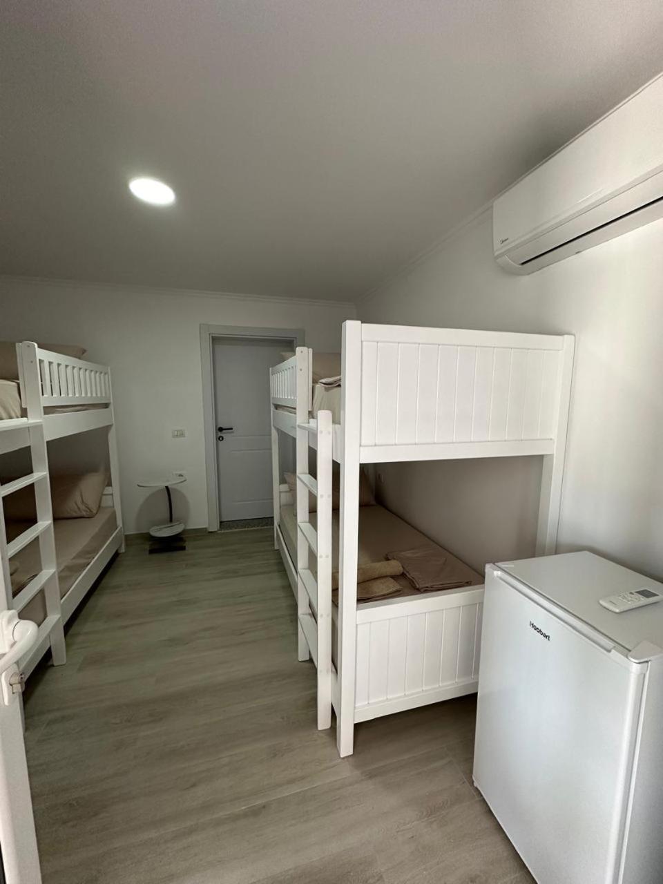 Aral Hostel 培拉特 外观 照片